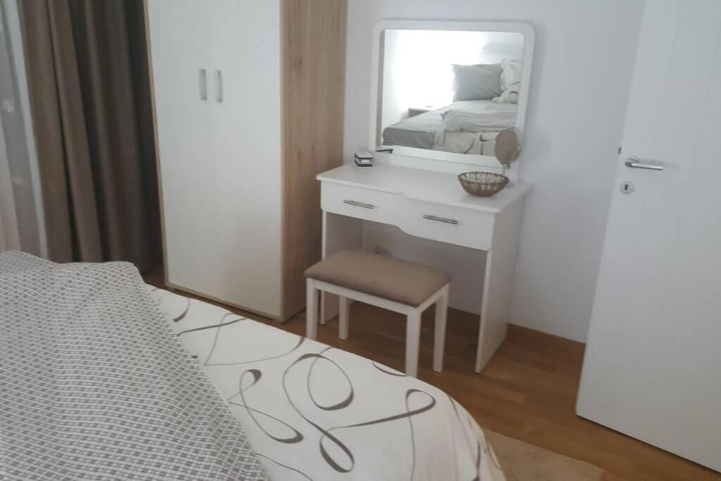 Fantasy Apartment Tuzla Exterior foto