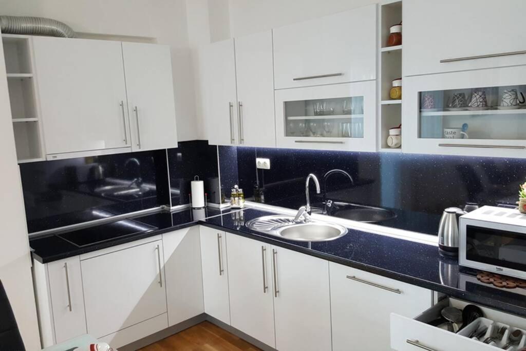 Fantasy Apartment Tuzla Exterior foto